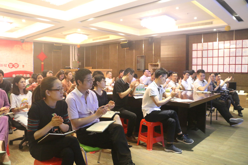 <b>银河集团9873com科技举行2019年第一季度总结暨第二季度启动会议</b>